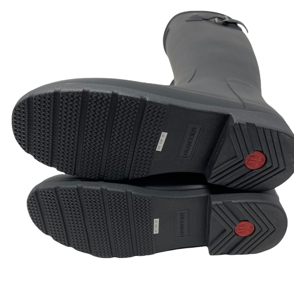 Hunter Original Refined Black Matte Rain Boots. - Picture 2 of 6